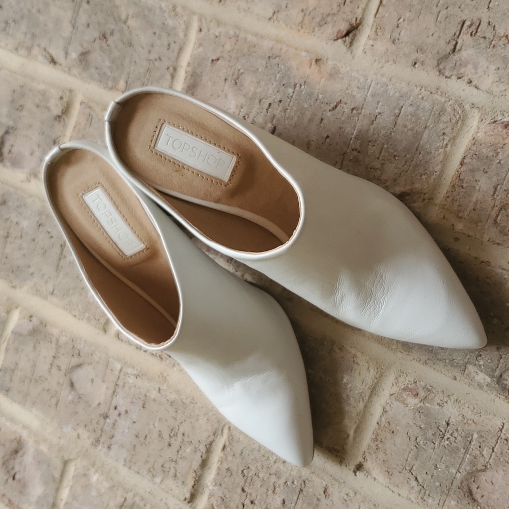 Last chance !!Topshop Global Point Mule Heels